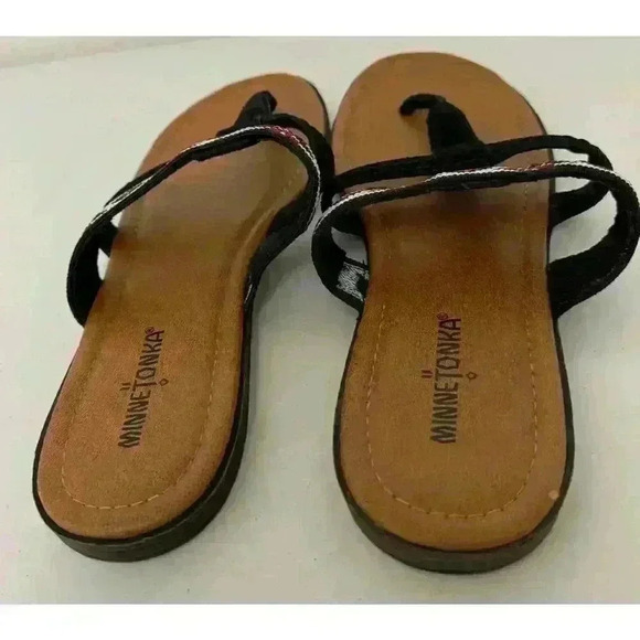 EUC Minnetonka Moccasin Sandal, Barbados Sandal Black Size 10 Leather Flip Flop - Picture 4 of 8